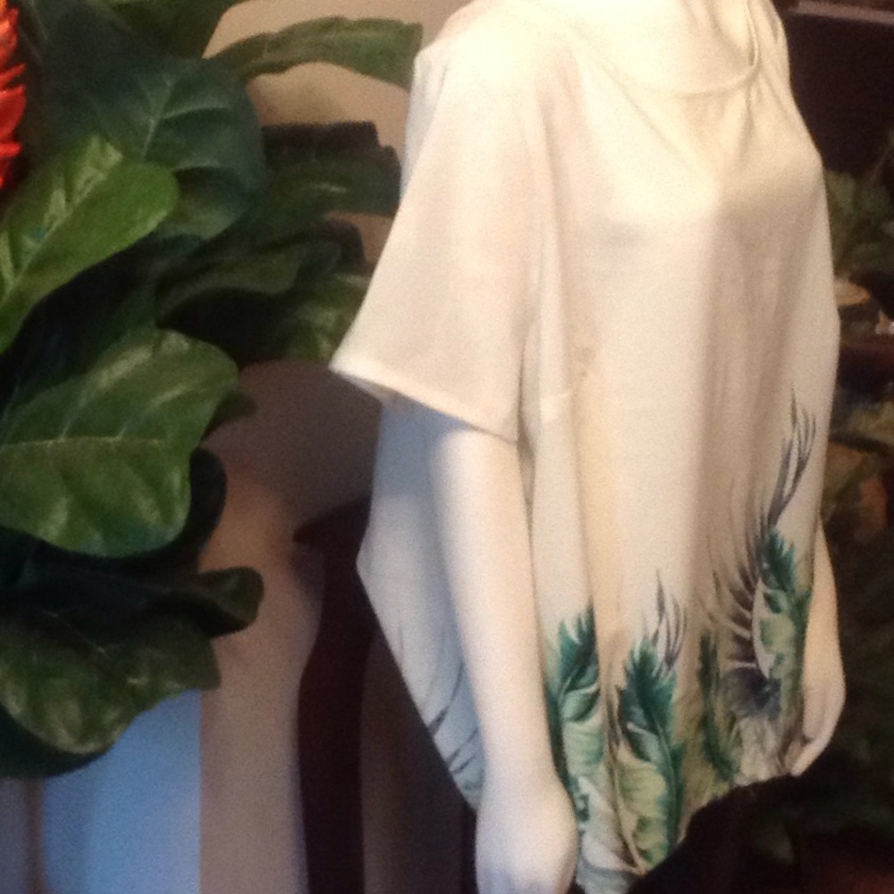Ava & Viv Tropical Leaf White Blouse--2x